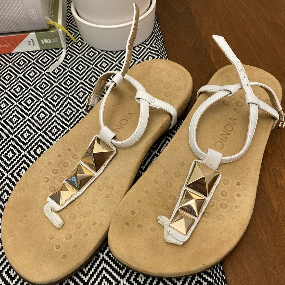 Vionic sandals 9